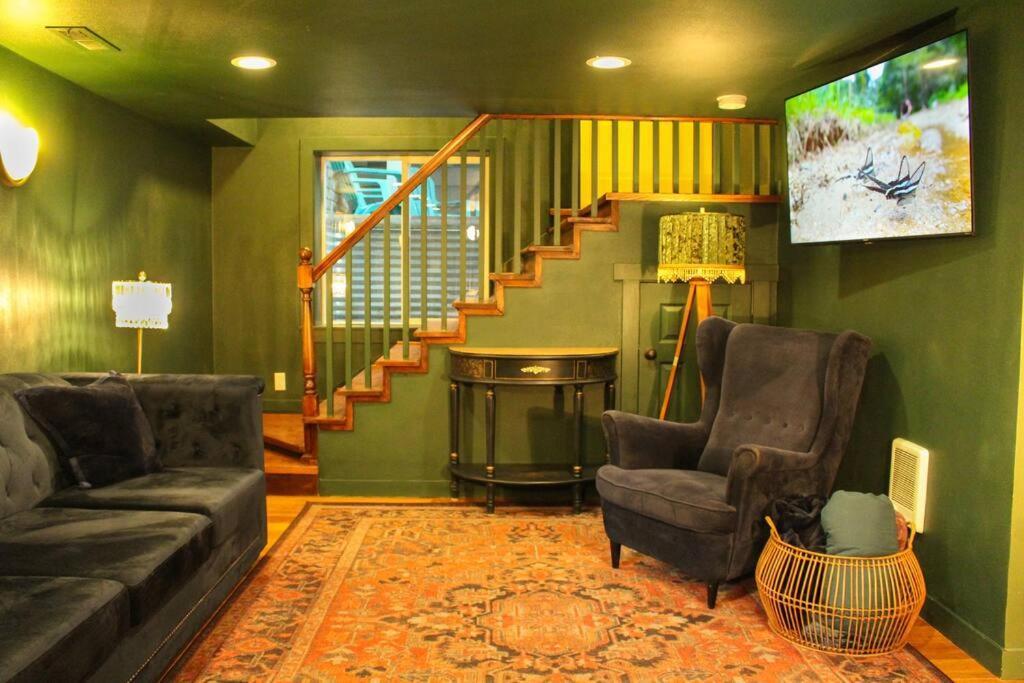 Heart Of Woodstock, 10 Min Walk To Reed, With Private Garage! Apartment Portland Luaran gambar